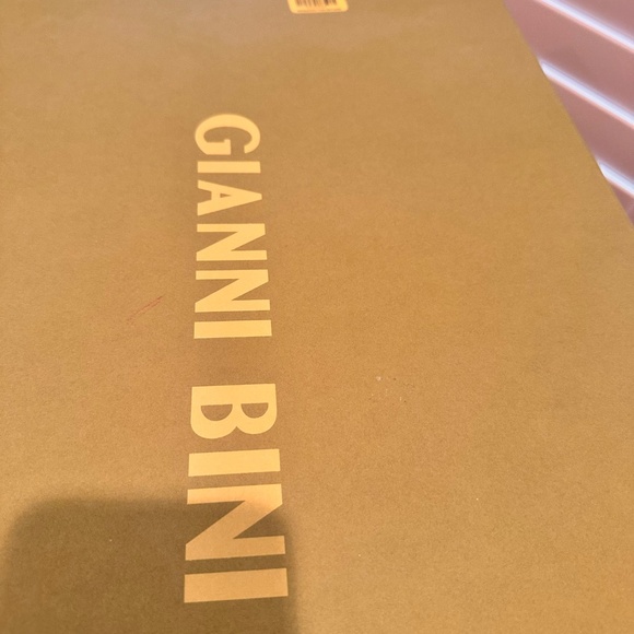 Gianni Bini Brown Leather Crocodile Boots - Picture 15 of 15